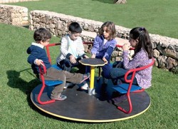 Parques infantiles exterior homologados - Huck Spain