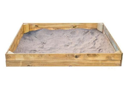 Arenero de madera con cubierta superior