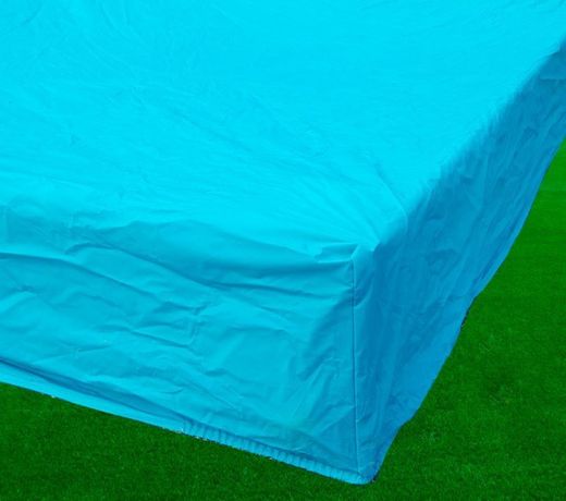 Arenero de madera con cubierta superior