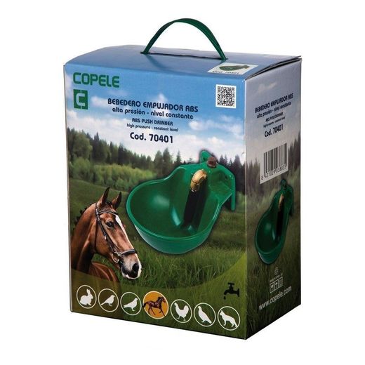 Bebedero de plastico con empujador automatico para caballos