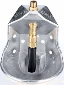 Bebedero empujador para ovino