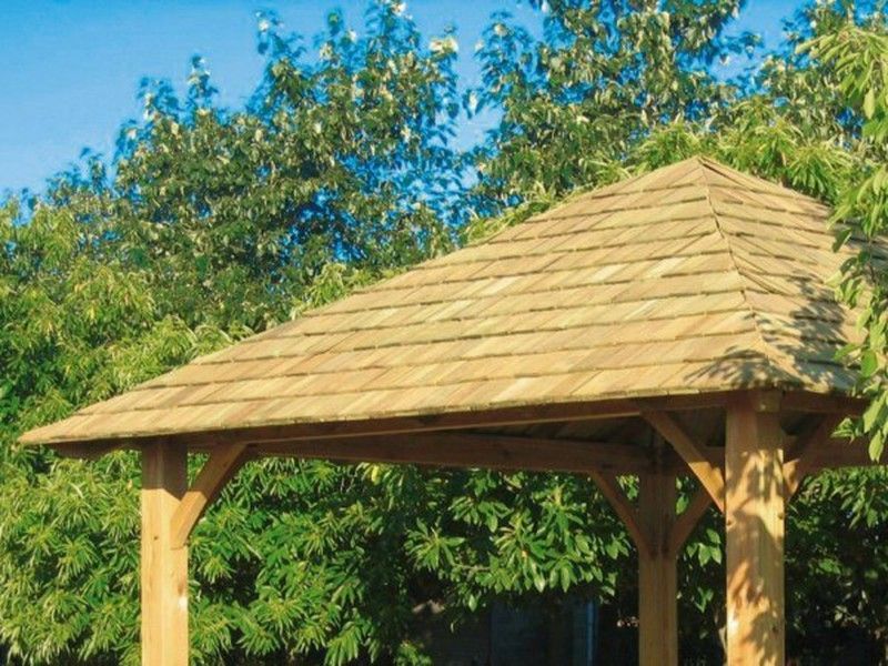 Tejado de pizarras en madera de pino — Ludogarden Equipamos tu Jardín