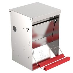 Tolva con apertura mecánica para aves